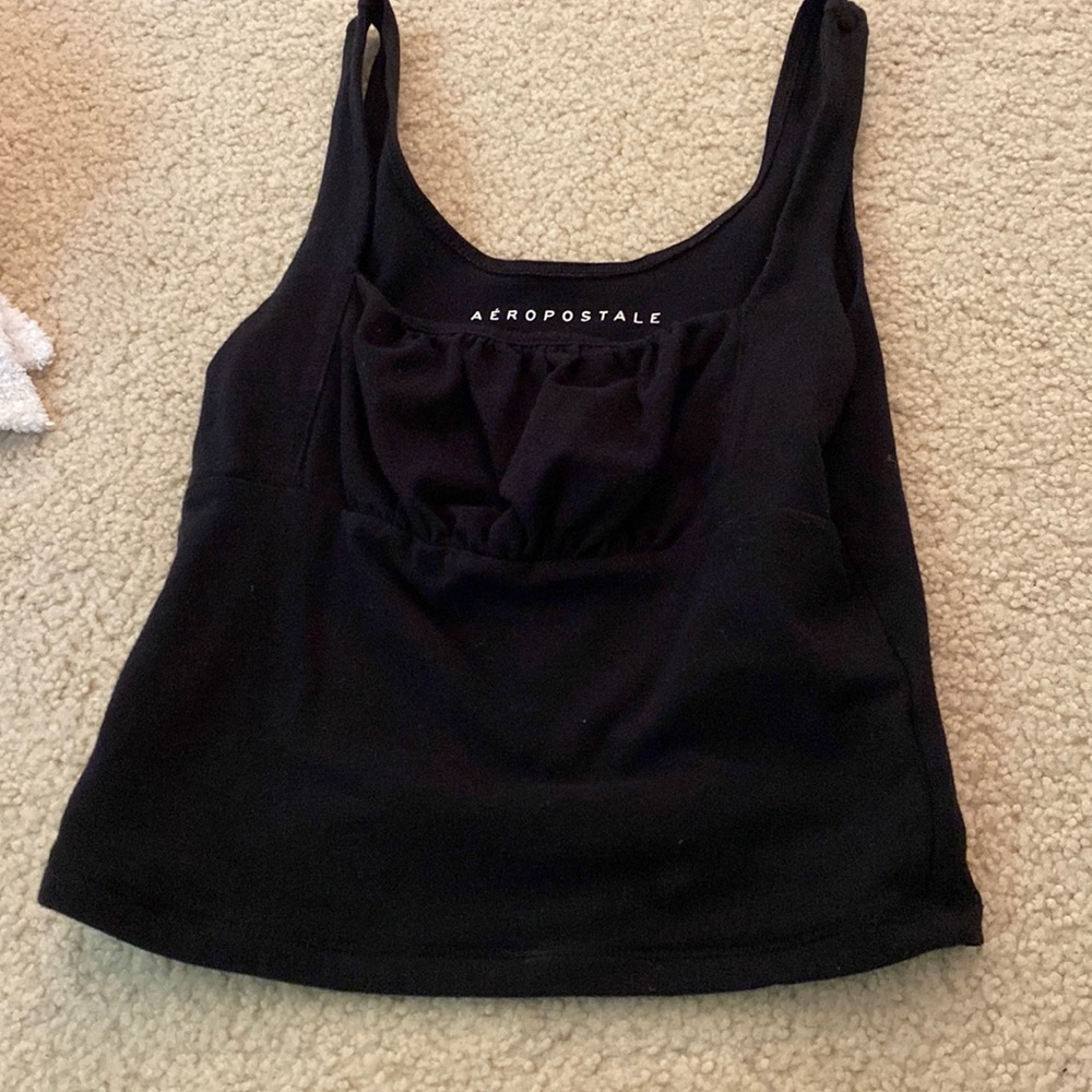 Cropped black tank